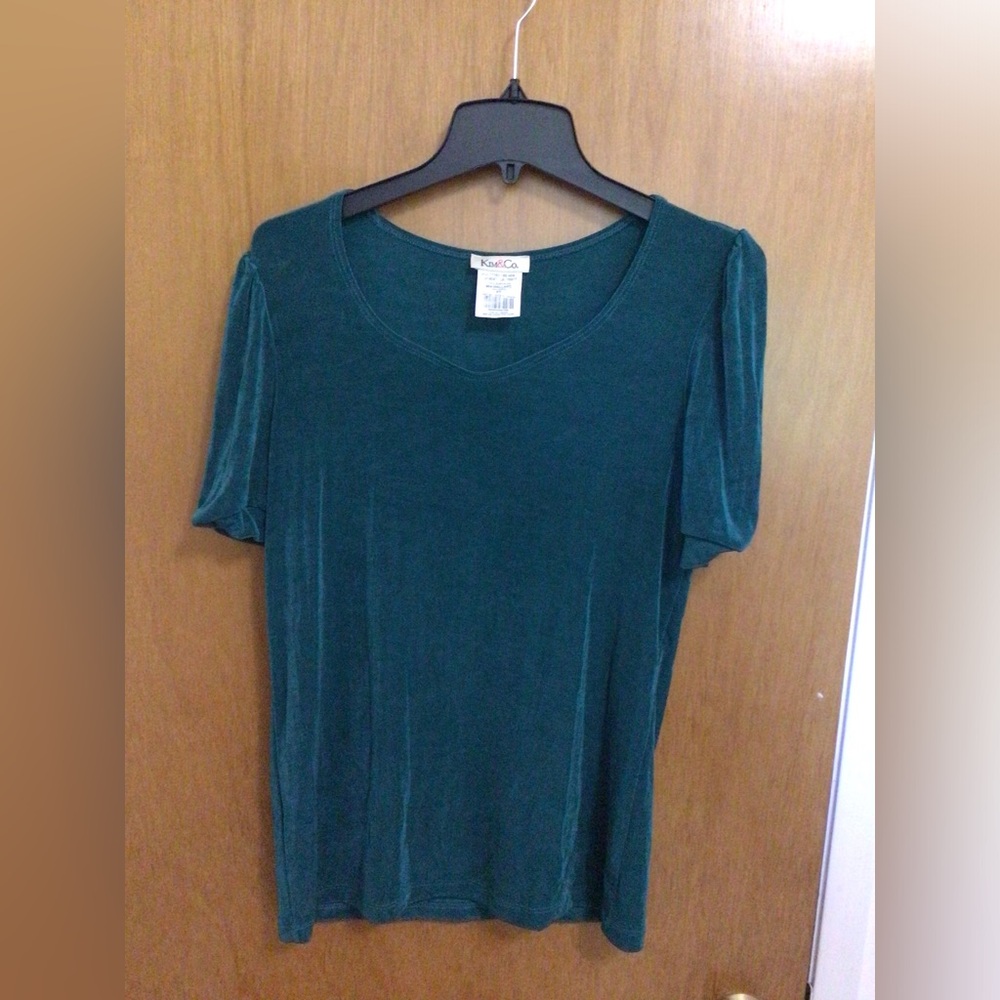 Kim & Co. Slinky Top